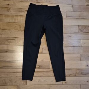 Lole Women Size Medium Black Capri Leggings
